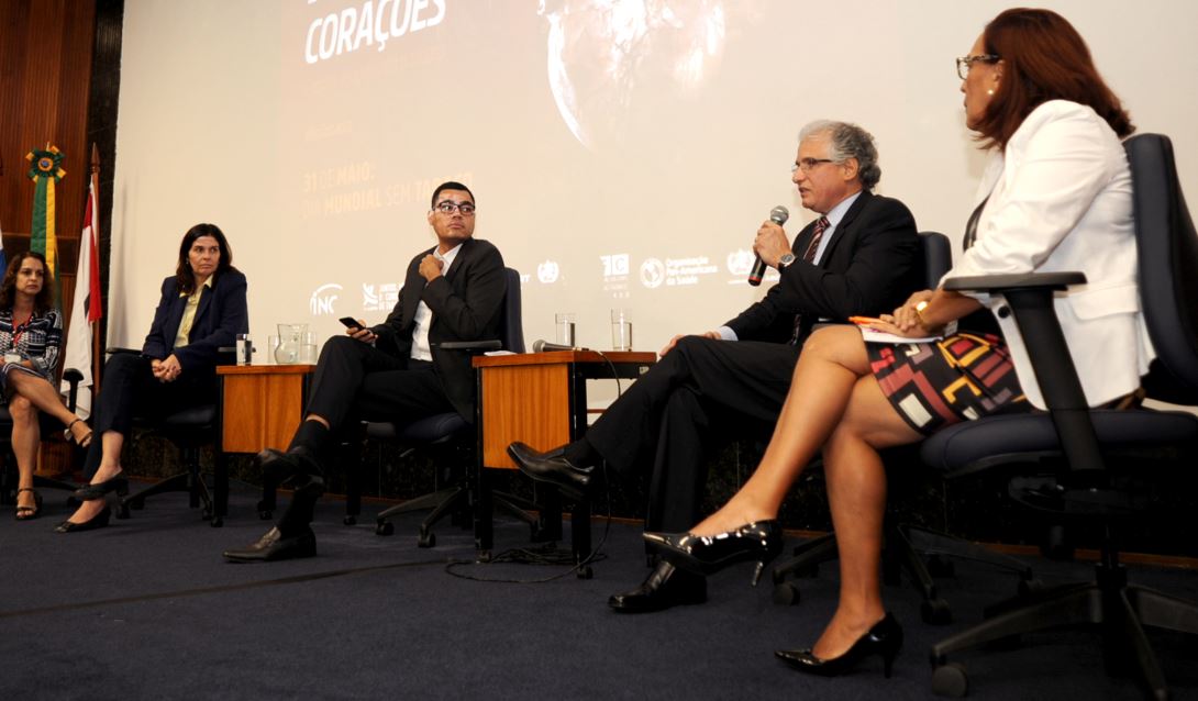 Especialistas discutem sobre os riscos do tabagismo