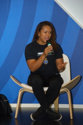 Jaqueline Ferreira, atleta olímpica de levantamento de peso, contou sua experiência negativa com o cigarro